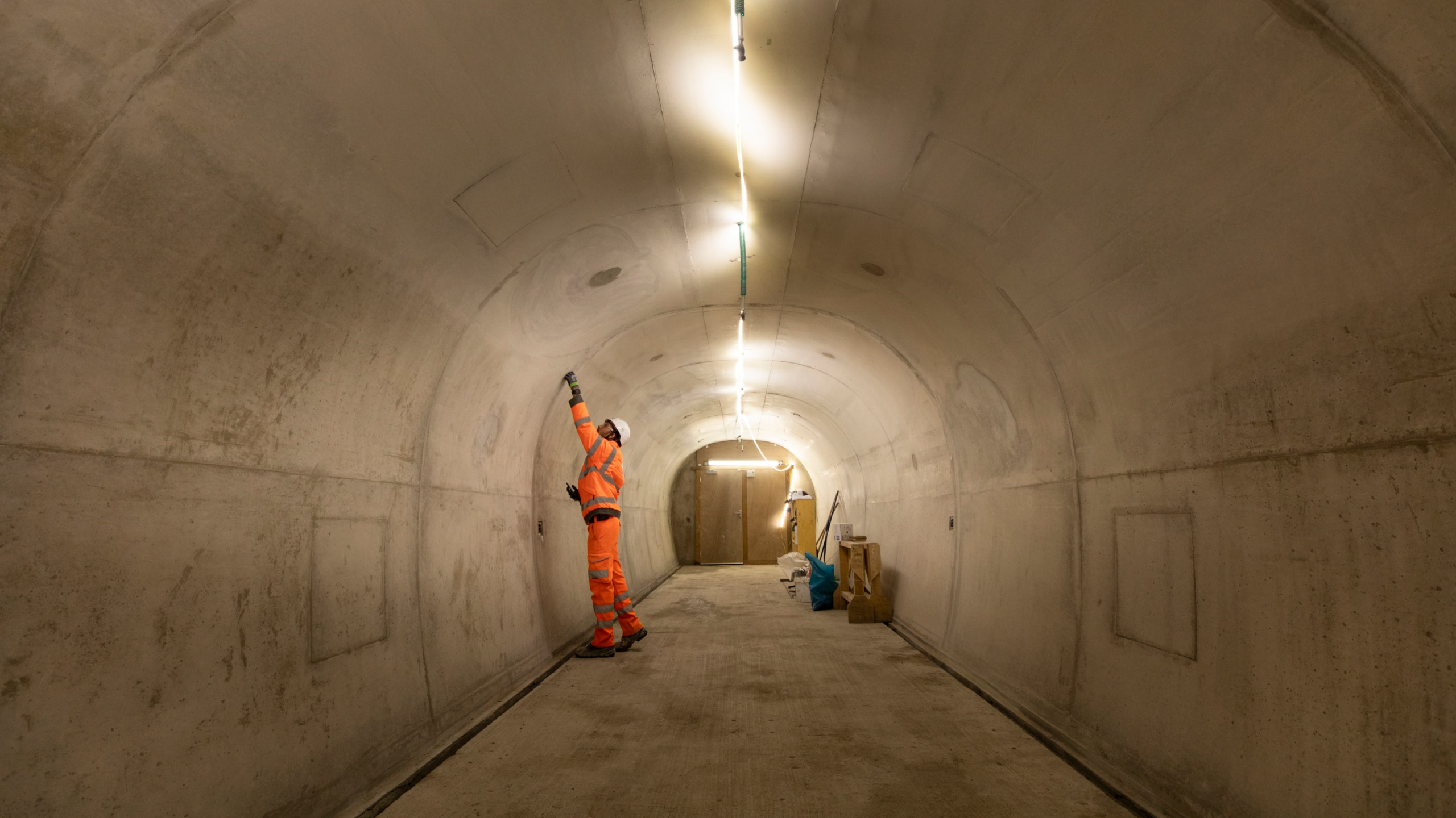 HS2 completes Northolt Tunnel cross passages