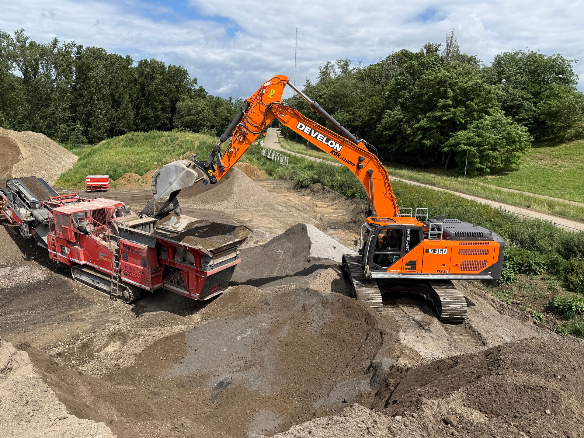 Kok Lexmond deploys first Series 9 excavator