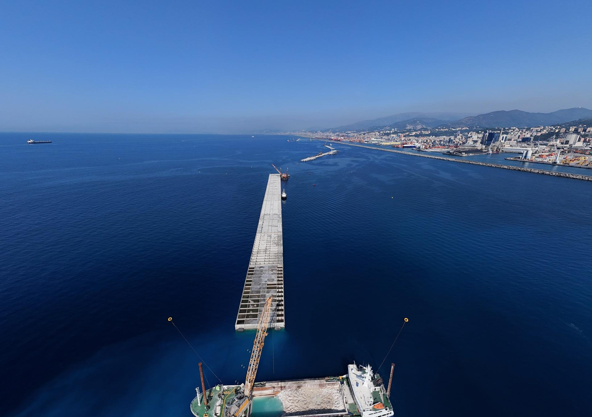 Genoa breakwater reaches 1.5km construction milestone Genoa breakwater reaches 1.5km construction milestone