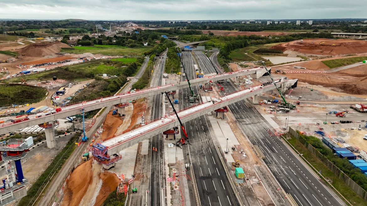 HS2 completes final M42 viaduct bridge lifts
