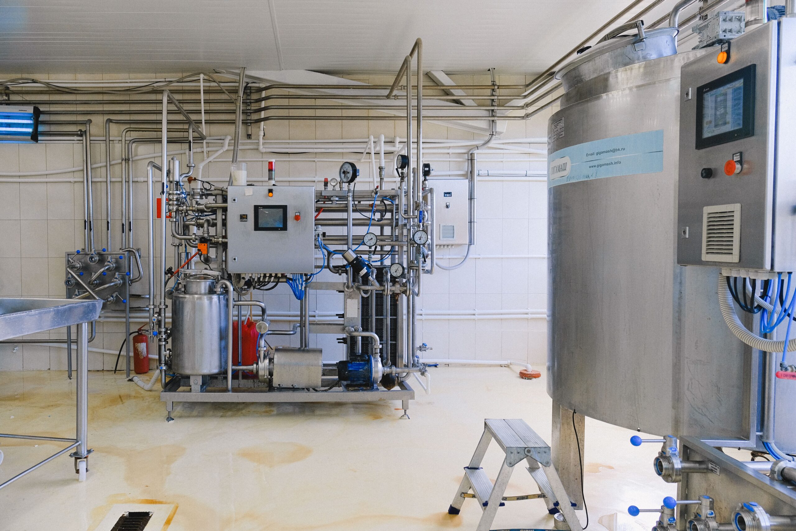 Avantium closes Worley contract at Delfzijl plant Avantium closes Worley contract at Delfzijl plant