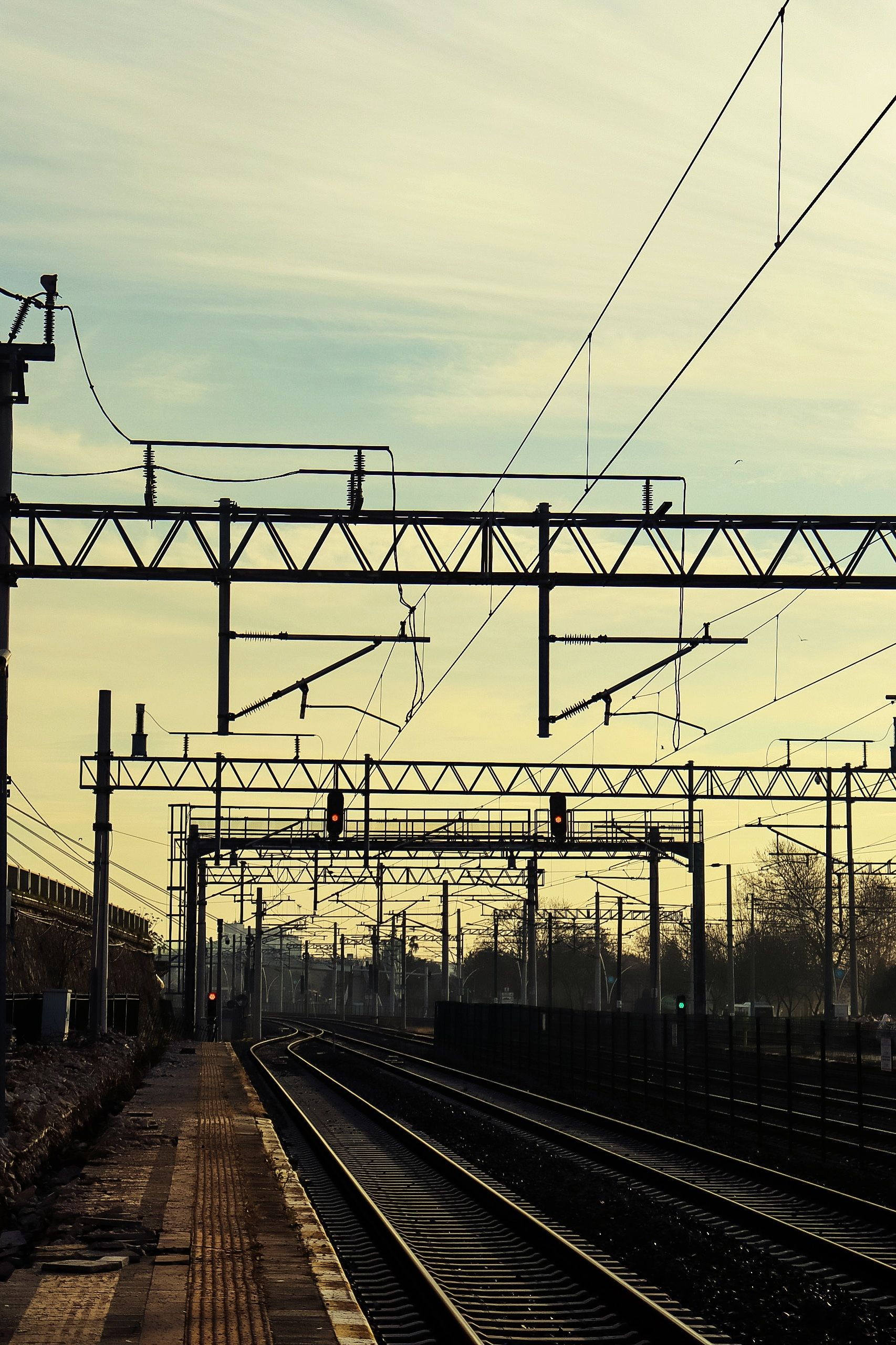 Fife electrification enters major bridge and track works